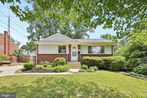 502 Eisner St, Silver Spring, MD 20901 photo 2