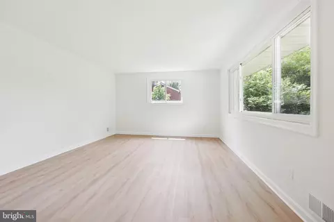 502 Eisner St, Silver Spring, MD 20901 photo 5