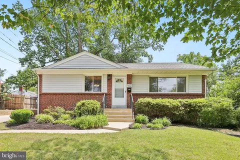 502 Eisner St, Silver Spring, MD 20901
