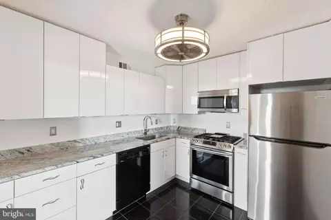 5225 Pooks Hill Rd #1204S, Bethesda, MD 20814