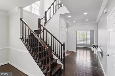 Entry Way - 3518 Doc Berlin Dr, Silver Spring, MD 20906 photo 8 of 24