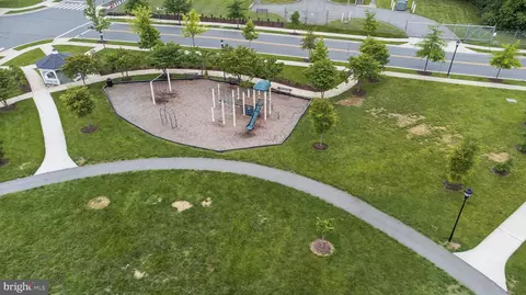 View/Area - 3518 Doc Berlin Dr, Silver Spring, MD 20906 photo 3 of 9