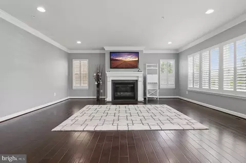 Living - 3518 Doc Berlin Dr, Silver Spring, MD 20906 photo 2 of 2