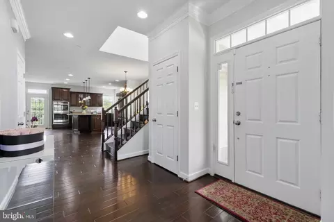 Entry Way - 3518 Doc Berlin Dr, Silver Spring, MD 20906 photo 11 of 24