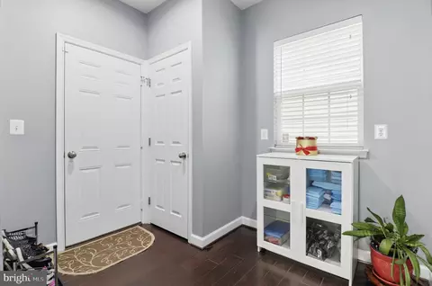Entry Way - 3518 Doc Berlin Dr, Silver Spring, MD 20906 photo 2 of 24