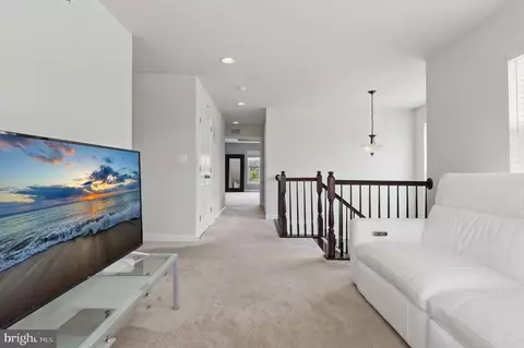 Entry Way - 3518 Doc Berlin Dr, Silver Spring, MD 20906 photo 21 of 24