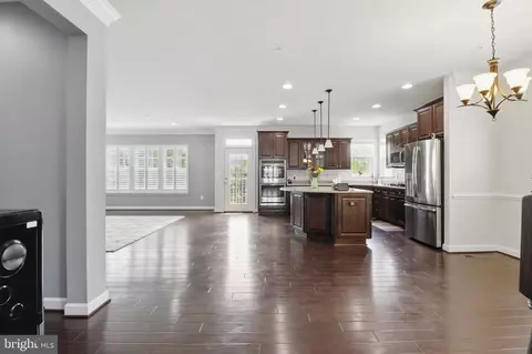 Entry Way - 3518 Doc Berlin Dr, Silver Spring, MD 20906 photo 7 of 24