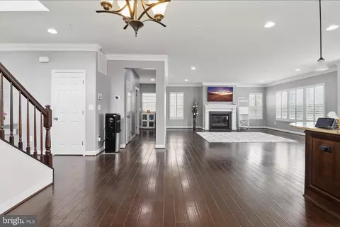 Entry Way - 3518 Doc Berlin Dr, Silver Spring, MD 20906 photo 5 of 24