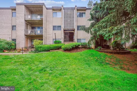 12205 Braxfield Ct #45, Rockville, MD 20852