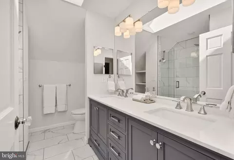 Bath - 517 Margaret Dr, Silver Spring, MD 20910 photo 3 of 6