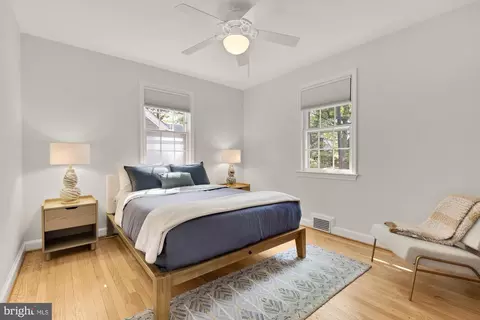 Bedroom - 517 Margaret Dr, Silver Spring, MD 20910 photo 1 of 13