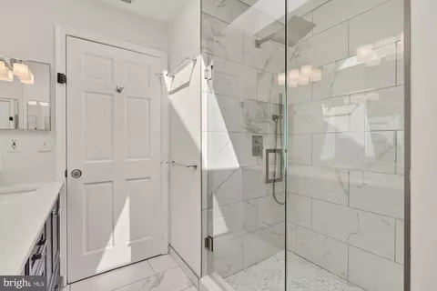 Bath - 517 Margaret Dr, Silver Spring, MD 20910 photo 4 of 6