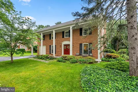 9824 Whetstone Dr, Montgomery Village, MD 20886