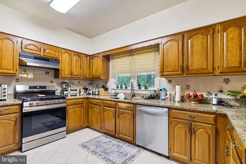 15008 Notley Rd, Silver Spring, MD 20905 photo 14