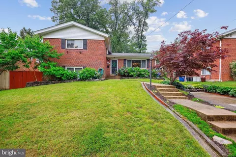 10706 Brunswick Ave, Kensington, MD 20895