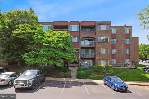 458 Girard Apt 104 St, Gaithersburg, MD 20877