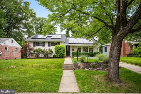 9309 E Parkhill Dr, Bethesda, MD 20814