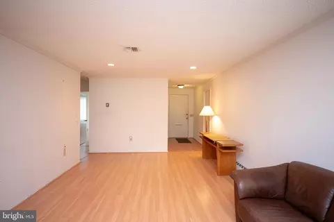 Living - 3514 Twin Branches Ct #34-B, Silver Spring, MD 20906 photo 2 of 2