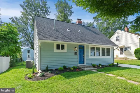 5916 Lemay Rd, Rockville, MD 20851
