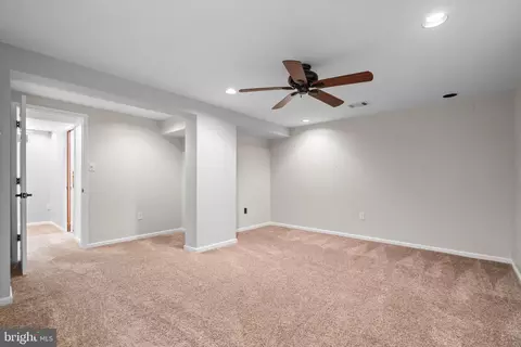 Entry Way - 18312 Darnell Dr, Olney, MD 20832 photo 5 of 5