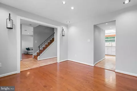 Entry Way - 18312 Darnell Dr, Olney, MD 20832 photo 3 of 5
