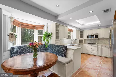 Kitchen - 18312 Darnell Dr, Olney, MD 20832 photo 1 of 5