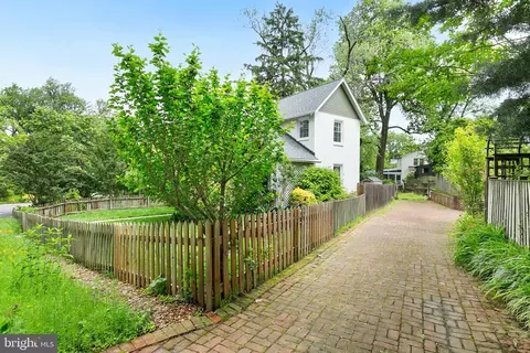 8601 Mayfair Pl, Silver Spring, MD 20910 photo 49