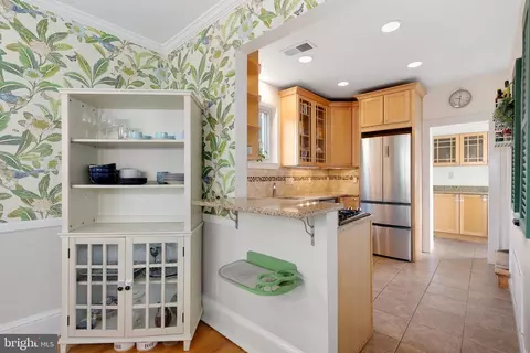 8601 Mayfair Pl, Silver Spring, MD 20910 photo 17