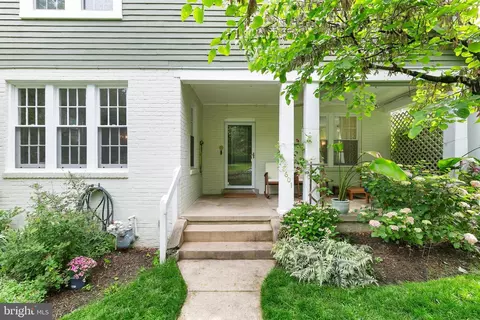 8601 Mayfair Pl, Silver Spring, MD 20910 photo 5