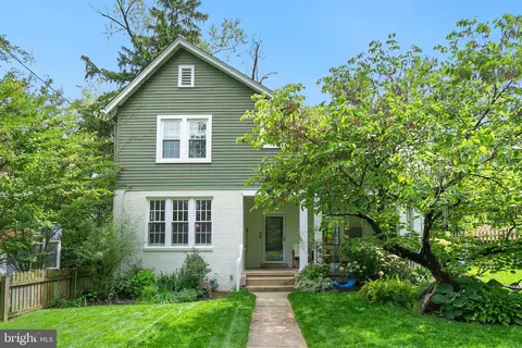 8601 Mayfair Pl, Silver Spring, MD 20910 photo 4
