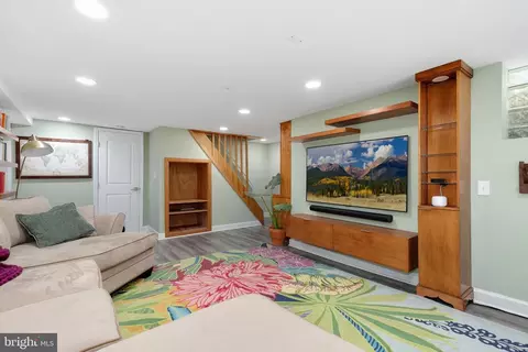 8601 Mayfair Pl, Silver Spring, MD 20910 photo 37