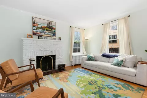 8601 Mayfair Pl, Silver Spring, MD 20910 photo 9