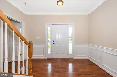 Entry Way - 19711 Beall St, Poolesville, MD 20837 photo 2 of 12
