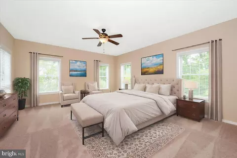 Bedroom - 19711 Beall St, Poolesville, MD 20837 photo 1 of 7
