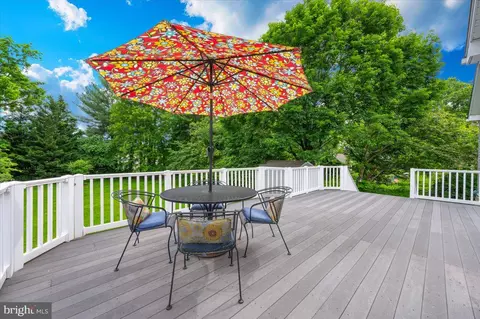 Exterior - 19711 Beall St, Poolesville, MD 20837 photo 6 of 28
