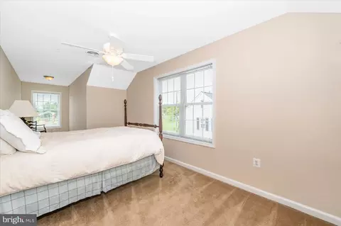 Bedroom - 19711 Beall St, Poolesville, MD 20837 photo 7 of 7