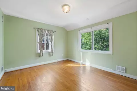 8905 Georgia Ave, Silver Spring, MD 20910 photo 16