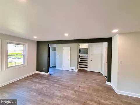 Living - 13015 Estelle Rd, Silver Spring, MD 20906 photo 2 of 4