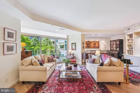 5610 Wisconsin Ave #406, Chevy Chase, MD 20815