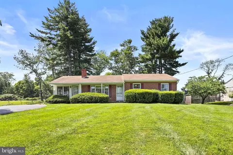 24128 Doreen Dr, Gaithersburg, MD 20882