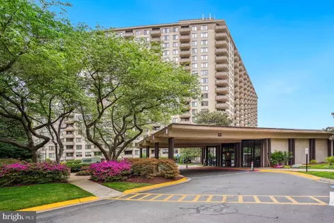 5225 Pooks Hill Rd #723N, Bethesda, MD 20814
