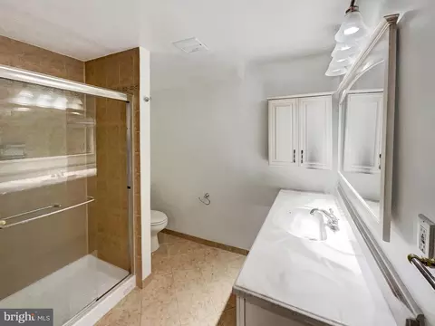 Bath - 13109 Mica Ct, Silver Spring, MD 20904 photo 4 of 5