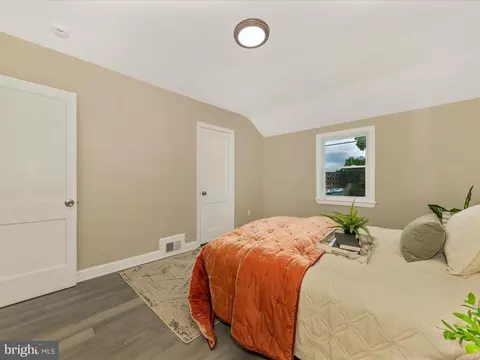 Bedroom - 8709 Bradford Rd, Silver Spring, MD 20901 photo 2 of 6