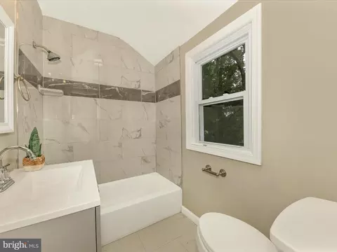 Bath - 8709 Bradford Rd, Silver Spring, MD 20901 photo 3 of 4