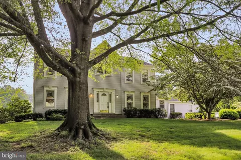 24934 Dunnavant Dr, Gaithersburg, MD 20882