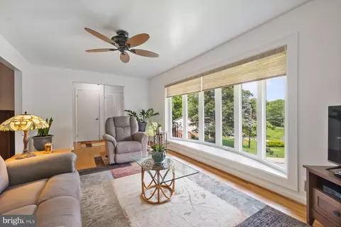 1316 Sarah Dr, Silver Spring, MD 20904 photo 9