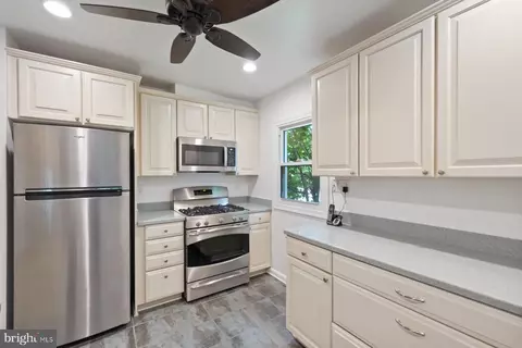 1316 Sarah Dr, Silver Spring, MD 20904 photo 17