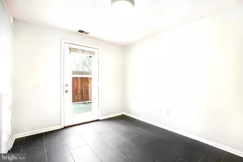 300 Legato Ter, Silver Spring, MD 20901 photo 14
