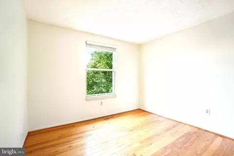 300 Legato Ter, Silver Spring, MD 20901 photo 24