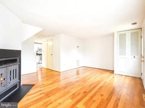 300 Legato Ter, Silver Spring, MD 20901 photo 7